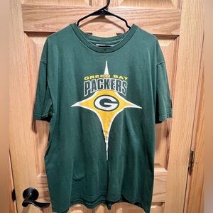 Vintage 1990’s Men’s Large Starter Green Bay Packers T-Shirt Green